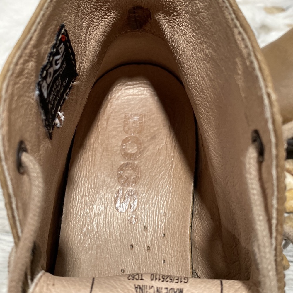 Women’s Tan Lace-Up Ankle Boots - Picture 7 of 8